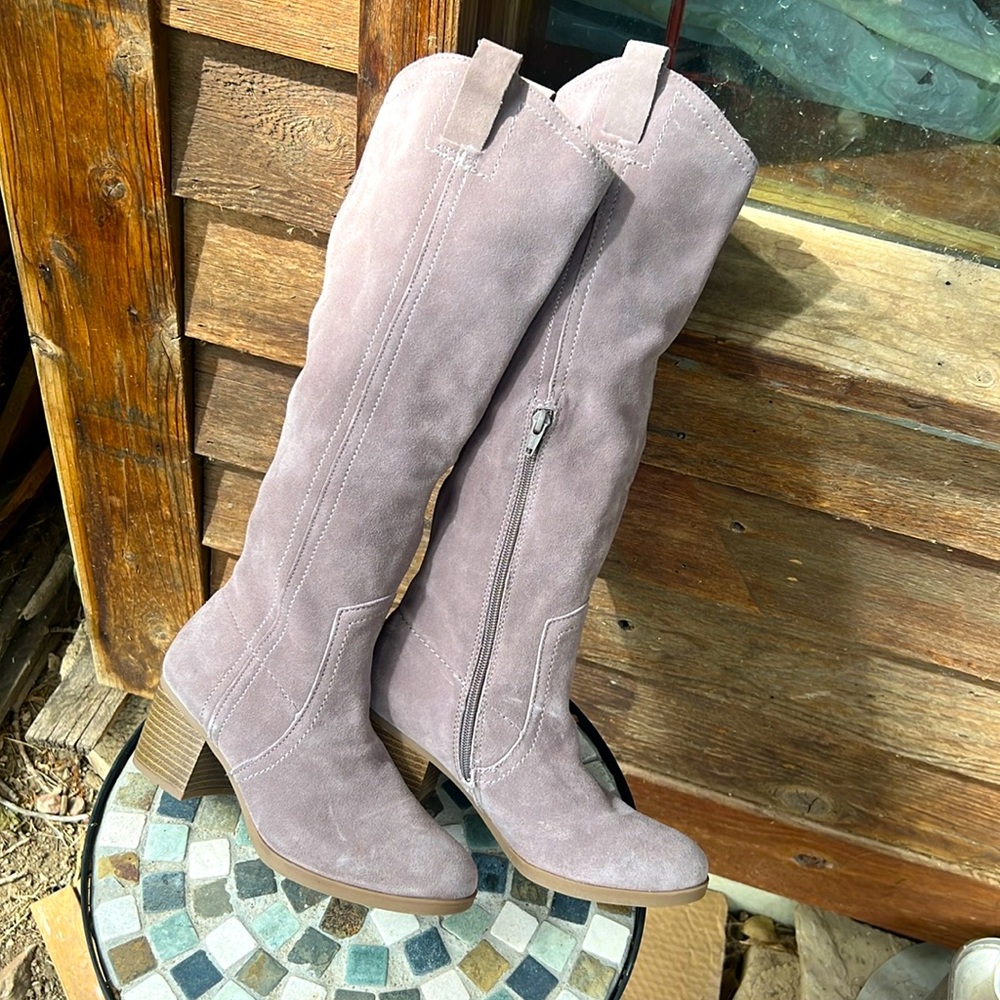 White mountain BETHESDA STONE leather tall heeled boots nwot